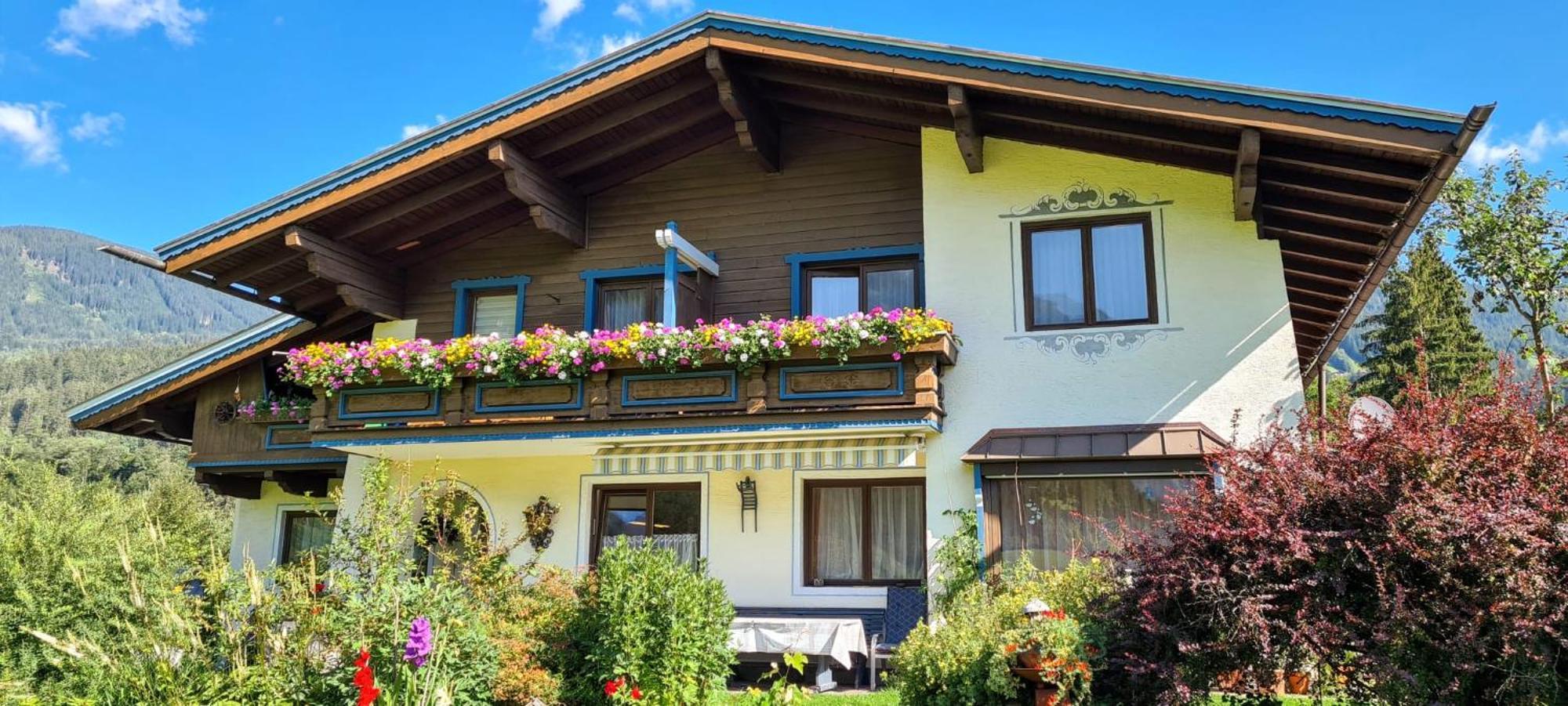 Gaestehaus Scharler Neukirchen am Grossvenediger Exterior photo