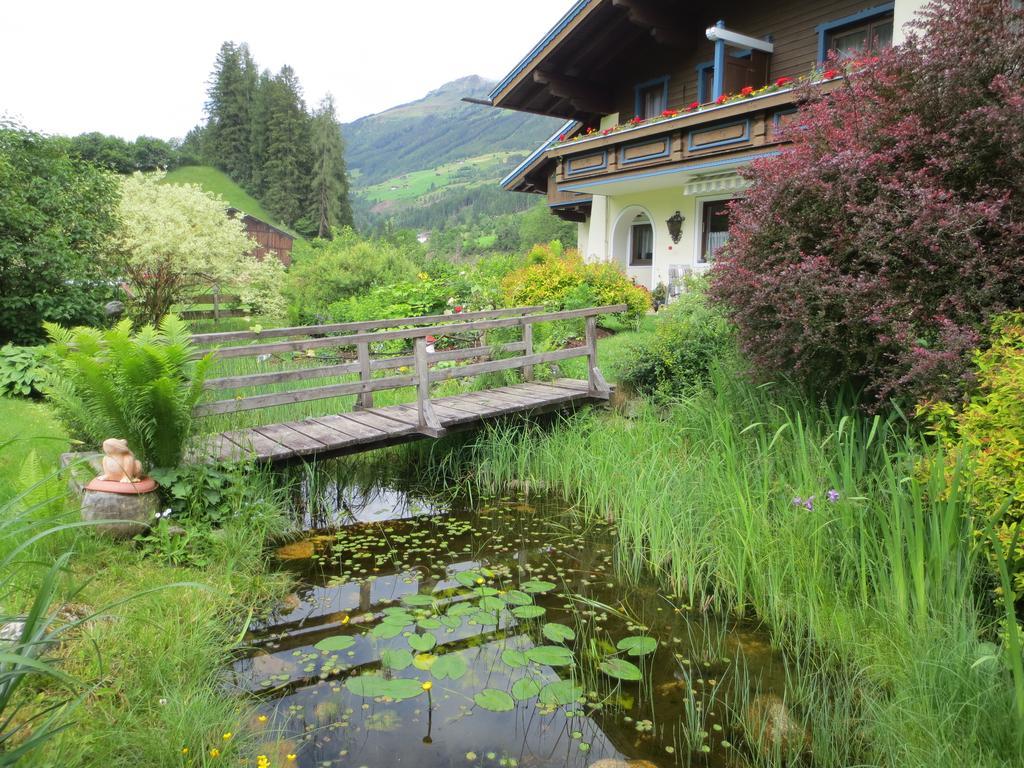 Gaestehaus Scharler Neukirchen am Grossvenediger Exterior photo